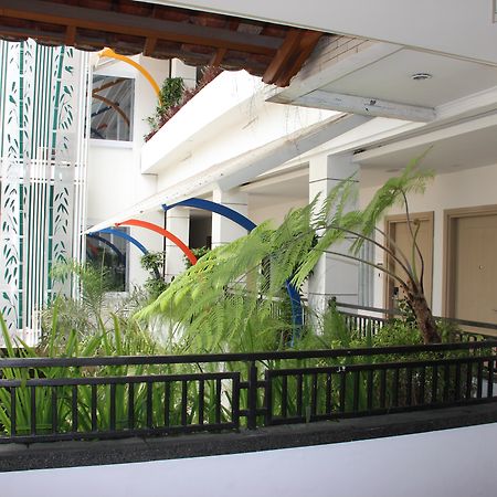 Mutiara Hotel And Convention Bandung Exterior foto