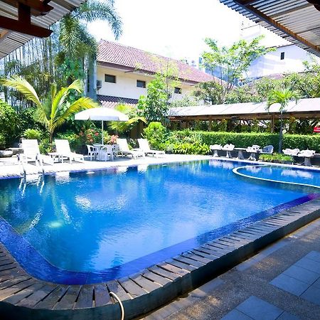 Mutiara Hotel And Convention Bandung Exterior foto